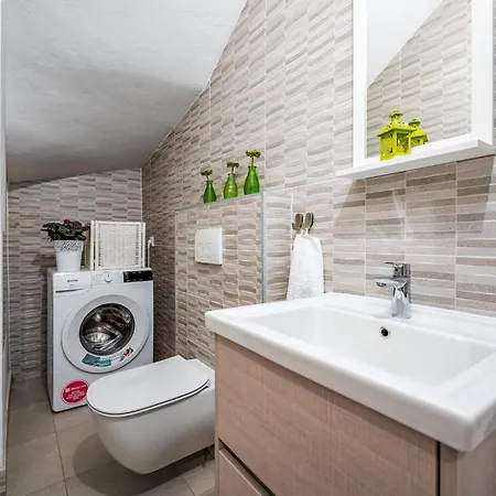 Holiday home Stunning In With Sauna Bicici